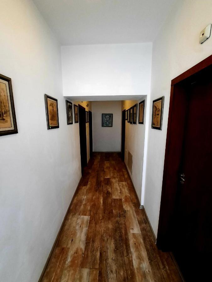 Family Art Hotel Gallery Plewen Zewnętrze zdjęcie