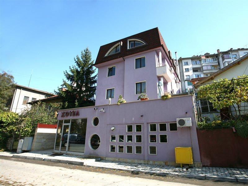 Family Art Hotel Gallery Plewen Zewnętrze zdjęcie