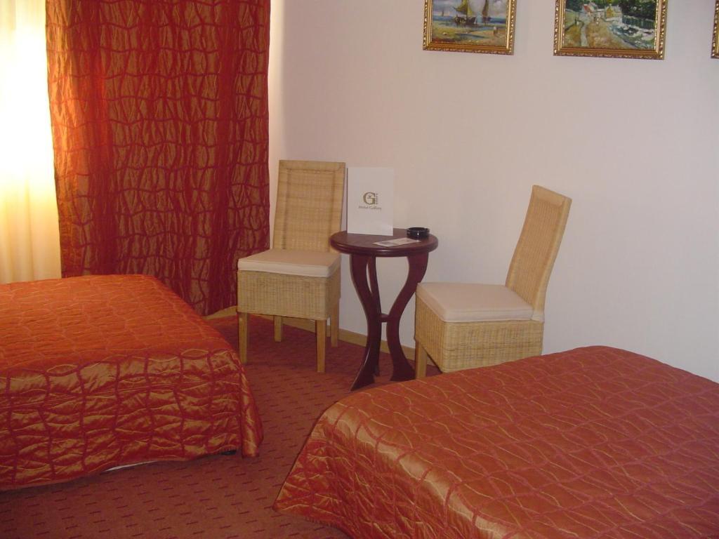 Family Art Hotel Gallery Plewen Pokój zdjęcie